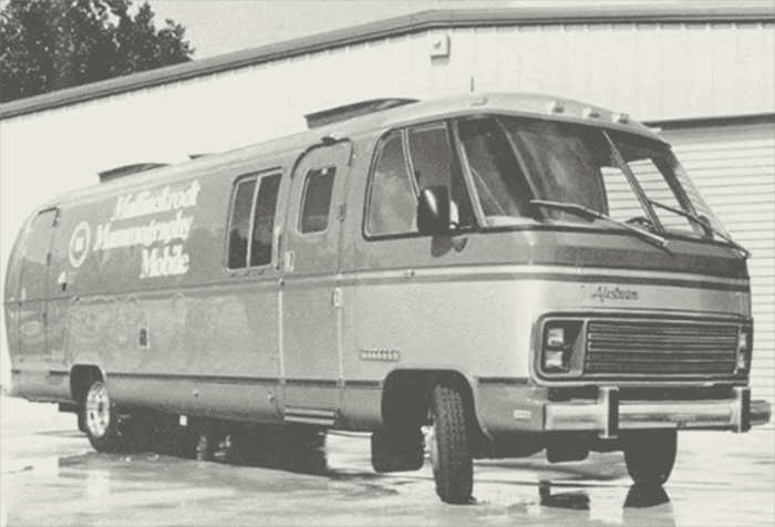 1986 mobile mammography van